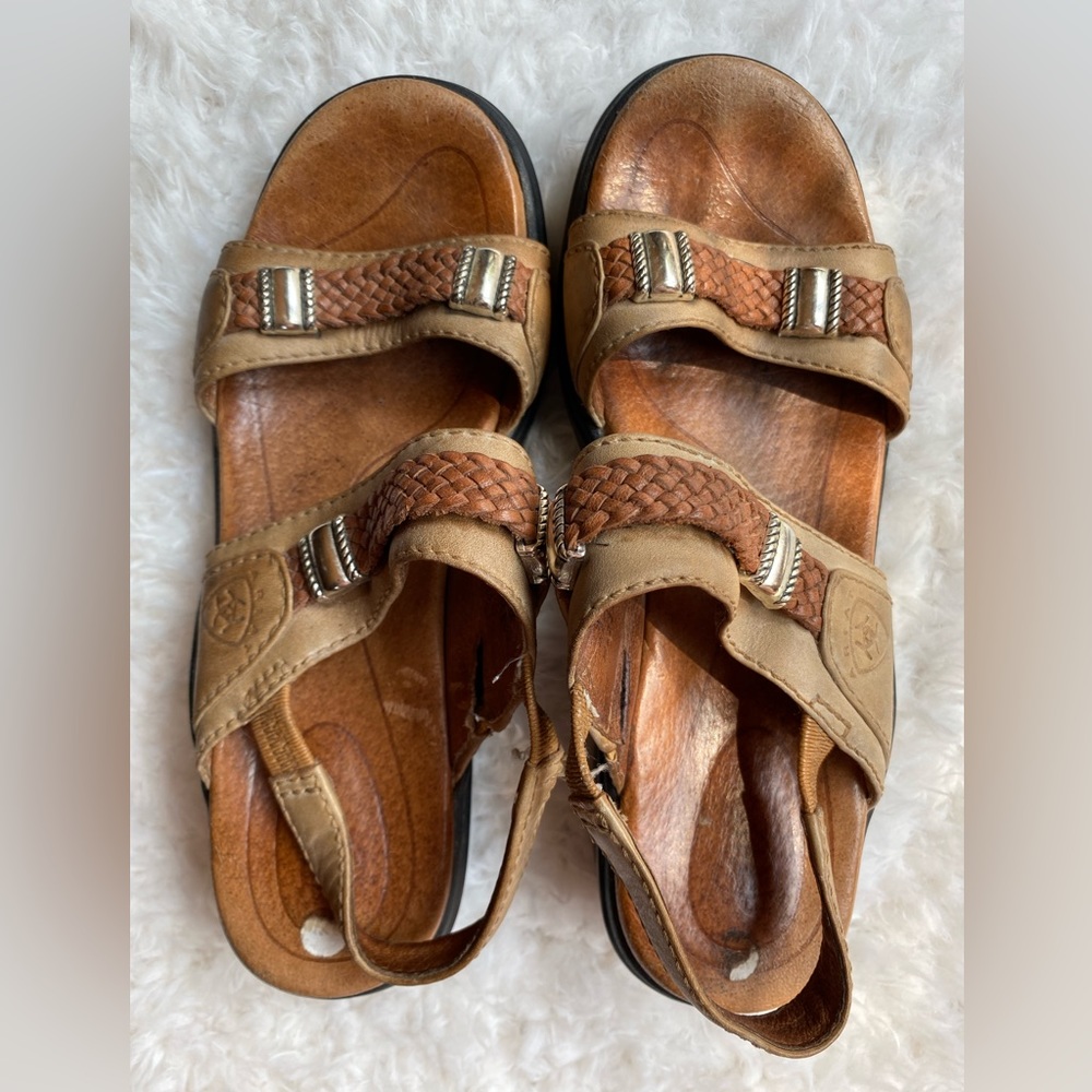 Ariat Sandals Women’s 7 Brown/Beige